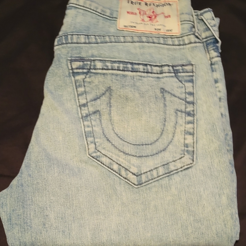 True Religion Light Blue Ricky relaxed straight Size 33
